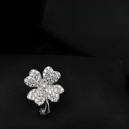 QUAMER zirconium exquisite four-leaf clover brooch men's and women's collar pin corsage clover pin suit sweater accessories bright silver