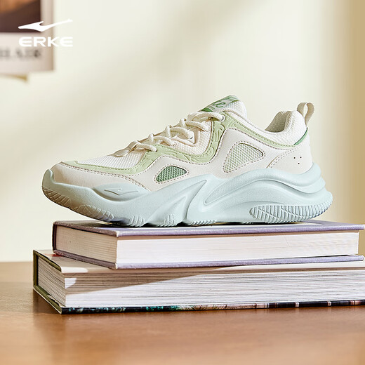 Chaussures féminines de Hongxing Erke, chaussures de papa épaisses, chaussures de sport douces et élastiques et confortables, chaussures décontractées polyvalentes et simples, joyeuses 2