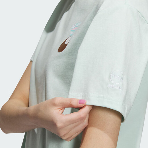 阿迪达斯Neo短袖女装夏季新款健身训练运动服休闲时尚透气圆领T恤衫 IP3879 L
