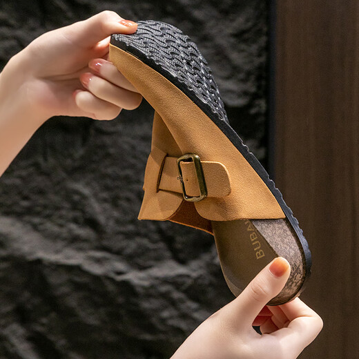 Ella disfruta de zapatos Baotou Birkenstock para mujeres con desgaste de cuero de imitación y mujeres versátiles con medio tirón y pedaleo TQ671 Caki 40/41