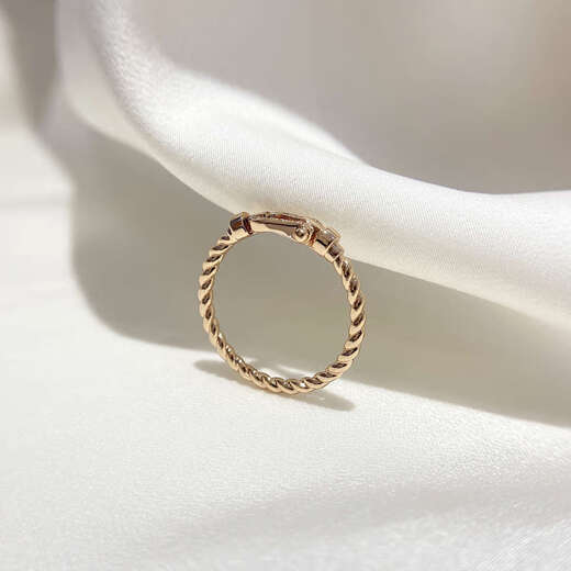 Chihuan small twisted horseshoe buckle ring 925 sterling silver small ins couple ring 18K gold niche design diamond after-sales