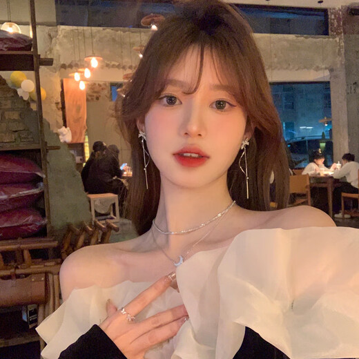 Nianfu ear clip earrings for women without pierced ears, new style, autumn and winter simple design, retro earrings, mid-autumn gifts for girls, triangular ear clip, French bow