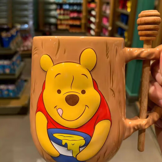 迪士尼（Disney）小熊维尼带搅拌棒卡通可爱马克杯陶瓷杯喝水杯 维尼带搅拌棒马克杯 682ml