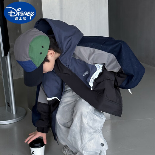Veste Disney Boys '2025 Spring and Automn Children's Color Blocking Denim Veste de glissière pour enfants de taille moyenne Bleu 120 cm
