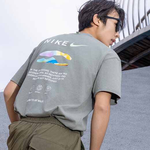 Nike (Nike) Kurzärärmiges T-Shirt für Männer 2025 SOMMER SOMMER NEUER SPORTSWEAR STRAMTIEREN AMMABLETRAGE RUNDSCHAFTEN HALTE HALTELEEVED TOP HF6172-053 HF6172-053 GRAU GRAUS PURE COUTWOLL XL Empfohlen 150-180 Jin [Jin gleich 0,5 kg]