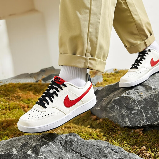 耐克（NIKE）男鞋板鞋 2025新款夏季时尚运动鞋舒适耐磨低帮运动休闲鞋滑板鞋 COURT VISION/白黑红 42