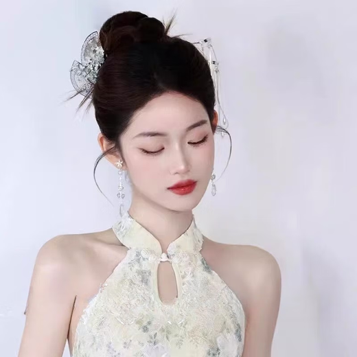Clcey New Style Bridal Style Style Coiffe de coiffure en épingle à cheveux Épingle à cheveux en forme de ventilateur Silaire simple Exquis