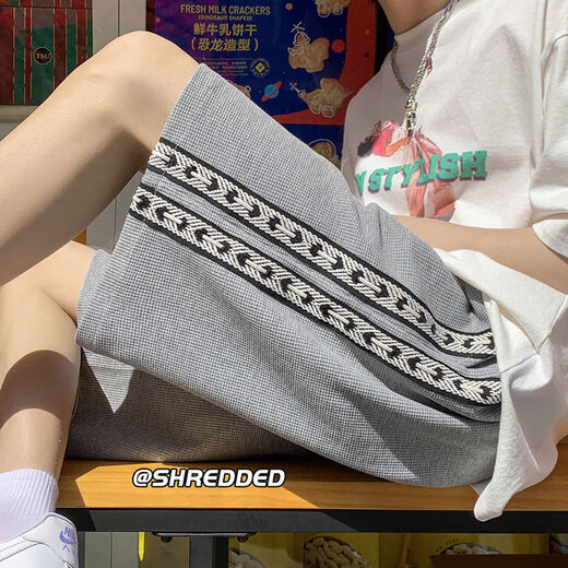 Xuanmengti Webbing shorts pour la marque à tendance d'été masculine grande taille décontractée mid-pantalon lâche sports américains bassins de 5 points à la taille noire à la taille améliorée de la taille tressée 1048 m (Recommandé 90-110jin [Jin est égal à 0,5 kg]))