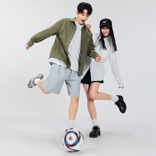 MINISO (MINISO) chemise à manches longues pour hommes 2025 Nouvelle Silk Ice Shirt Spring lâche et haut haut blanc xl 2025