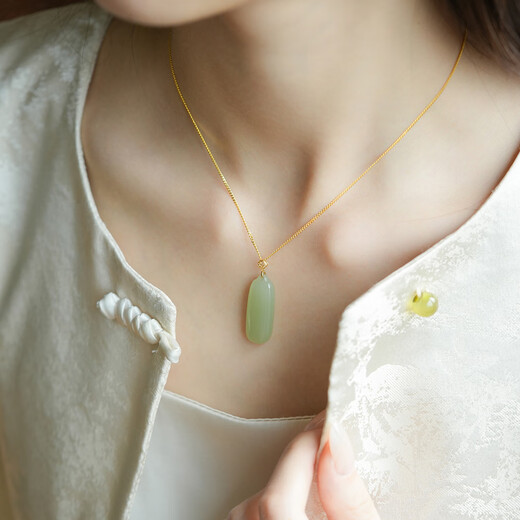 Liangxue <Ji Yan> Natural Wu Shi Brand Hetian Jade Pendant Women's 18k Gold Buckle Genuine Jade Jade Necklace Zhongqing Jiyan> 18K Gold Buckle Free Silver Chain (Included)