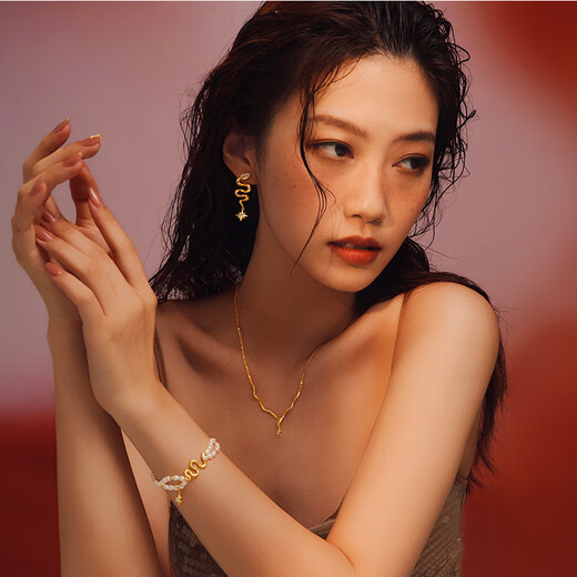 Chow Tai Sang*DC Starlight Spirit Snake Necklace Silver Women's Collarbone Sweater Chain Snake Year Birthday Gift for Girls Sunlight Spirit Snake Necklace