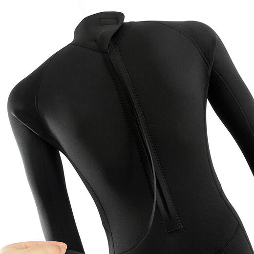 He Jiagong .5mm long-sleeved warm wetsuit for men, one-piece sun protection and waterproof female snorkeling suit, surfing cold-proof swimming wetsuit, classic one-piece black S size 80-95Jin Jin is equal to 0.5 kg