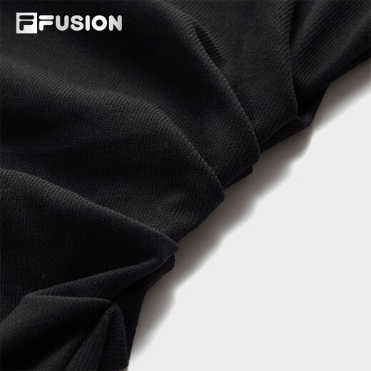 Robe tricotée Fila Fusion pour femmes 2025 Été Nouvelle jupe T-shirt irrégulière à la mode, noir - BK S 160 / 80A / S