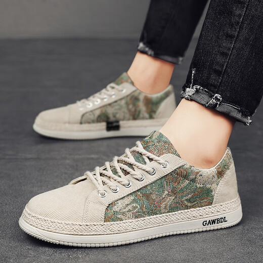 Chaussis pour hommes Changxiang Huili pour les chaussures d'été respirant et à la mode à semelles plates blanches décontractées pour les chaussures en toile en lin bas pour hommes chaussures à la mode pour hommes beige 39