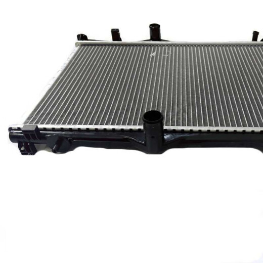 Adecuado para Yixuan D53 Gran tanque de agua Condensador Conjunto de red de enfriamiento Yixuan B012588 12588