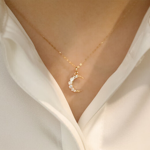 Changju 18K Gold Moon Pendant Necklace for Women Retro Gold White Sapphire Inlaid Clavicle Chain Stars and Moon Versatile Shining Pendant + Chopin Chain