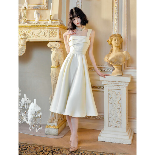 Satin mini dress, women can usually wear French style certificate dress, simple temperament, noble lady's high-end evening dress, white XS