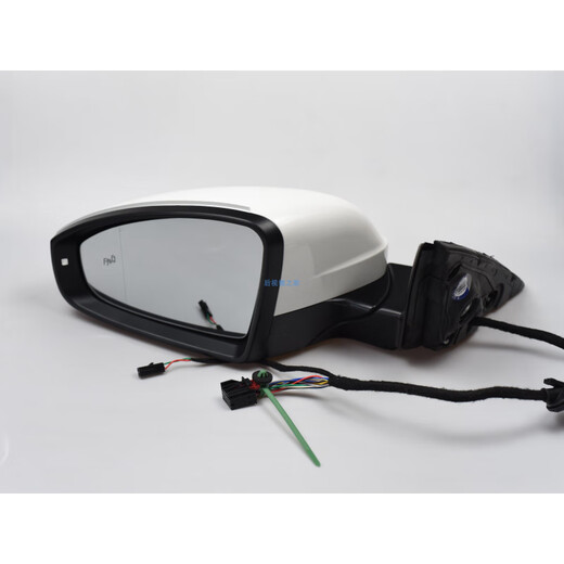 
Adapted to 0723 new and old Volkswagen Sagitar rearview mirror assembly accessories folding left and right reversing mirror reflector seat 12186 line flat insert brand owner black and white color