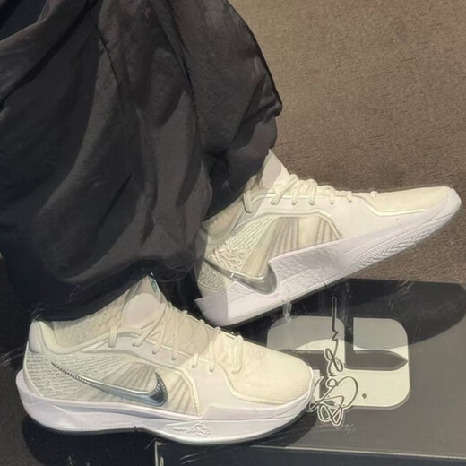 Nike (NIKE) Sabrina 2 EP practical wear-resistant low-top basketball shoes for men and women the same style silver white FZ1517-101 official flag FZ1517-101 white 40