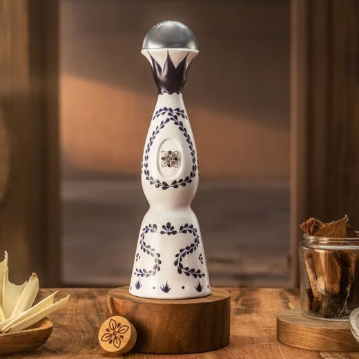 
Clase Azul Silver Gold Aged Agave Tequila Imported in Mexico KSASUR 750mL 1 bottle