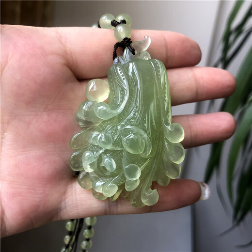 
Chihuan Natural Xiuyan Cabbage Pendant Sweater Chain Men and Women Xiuyan 180 Material Pendant Liaoning Xiuyan Jade Pendant No. 1049 Xiuyan Green Ice Cabbage Pendant