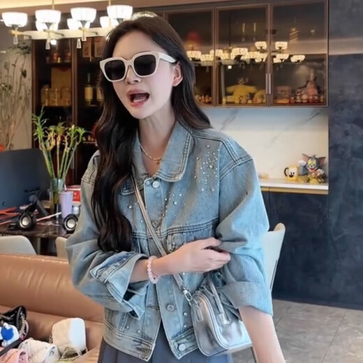
Girls, small heavy industry soup diamond denim jacket for women 2025 autumn new fashionable and versatile retro short European top blue M
