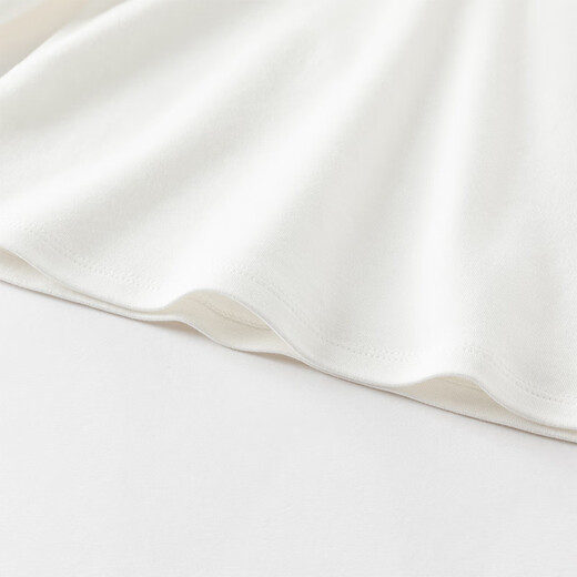 DAVE&BELLA girls long-sleeved T-shirt new children's bottoming top baby girl spring clothes casual children's pullover pearl white ready stock 110 cm (recommended height 100-110cm)