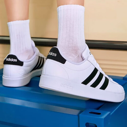 Adidas offizielle Herrenschuhe neue leichte, atmungsaktive, niedrig bequeme Freizeitschuhe modische vielseitige Brettschuhe Jugend-Round-Toe-Sportschuhe GW9195/Drei Streifen Markieren die Marke 45
