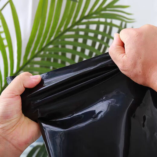 Fish pond geotextile anti-seepage membrane anti-aging tarpaulin reservoir slope protection roof sunscreen breeding membrane special fish pond all black 16 wire thick 1 meter wide, how many meters long how many pieces should I take?