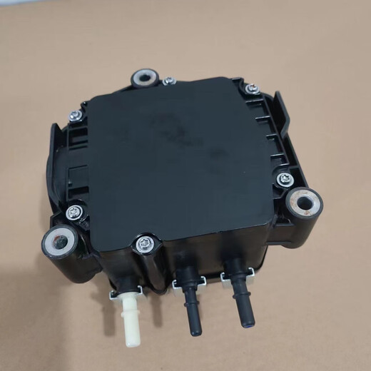 Le litian convient à la maintenance de Shunda Jiangling, à démantèlement des voitures, docteur usé 6.5 assemblage de pompe à urée EN3-5N693-AA