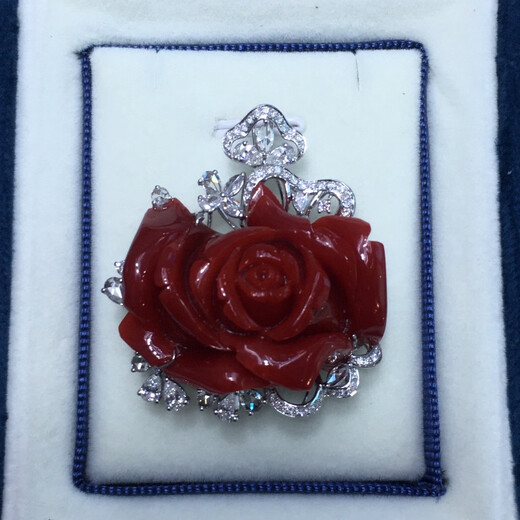 Zhaohao Coral Pendant Three-dimensional Rose Pendant by Famous Artist Mikawa Mingbeng