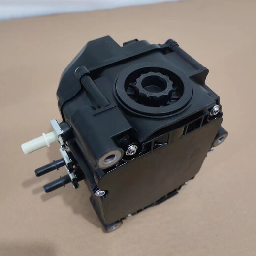 Le litian convient à la maintenance de Shunda Jiangling, à démantèlement des voitures, docteur usé 6.5 assemblage de pompe à urée EN3-5N693-AA