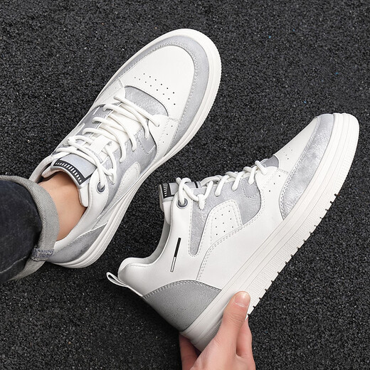 KLWP inner height-enhancing shoes for men 8cm color-blocking student travel white shoes genuine leather breathable height-enhancing sports and casual shoes for men flat heel black and white 8S719-3 38