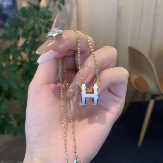 GIOIO Swarovski zirconium electroplating 18k Hermès H letter necklace women's non-fading clavicle chain sweater same style