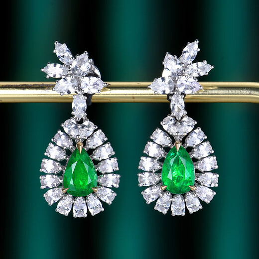 HEEKAIYI Emerald Gemstone Earrings Women's Diamond Earrings Luxury Jewelry Chinese Valentine's Day Birthday Gift for Wife and Girlfriend Selected Emerald Gemstone Earrings 1.4 Carats