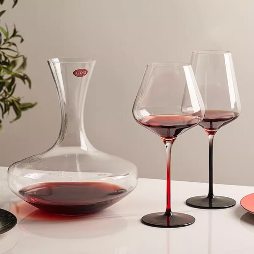 LESTEL brand direct sales German imported handmade red wine decanter wine divider European high-end red wine cup household handmade decanter 2000ml
