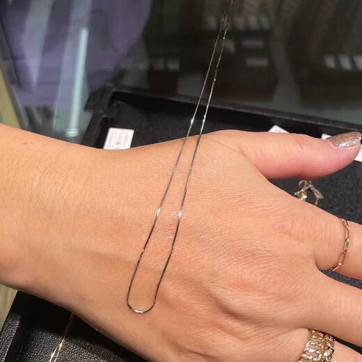 Guanpu Pavilion Fat Donglai same style pt950 platinum snake bone chain platinum snake bone necklace women's silver stacked necklace thin clavicle bare element snake bone necklace 40cm-silver gift box packaging