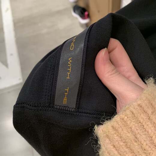 阿迪达斯 （adidas）运动裤男裤春季休闲裤卫裤宽松加厚防风小脚裤学生长裤GP1015 HE9894黑色 M