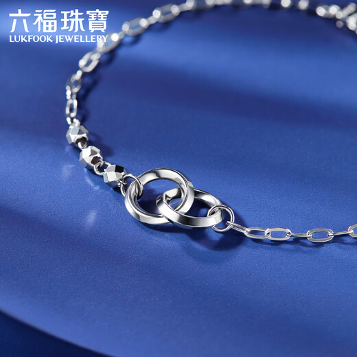 Lukfook Jewelry 950 platinum interlocking double-ring platinum bracelet, priced F63P0008DS, about 3.45 grams