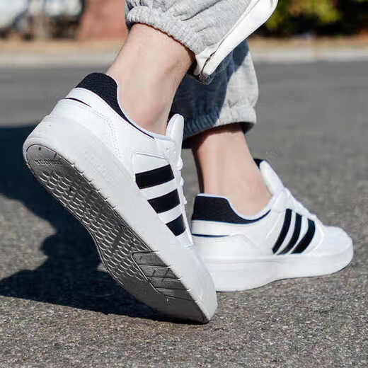 Chaussures officielles des navires officiels Adidas, nouvelles chaussures de sport d'été, chaussures d'entraînement résistantes à l'usure, chaussures de planche à roulettes, chaussures décontractées respirantes, hommes 9195-cuir blancs à trois rayures 39