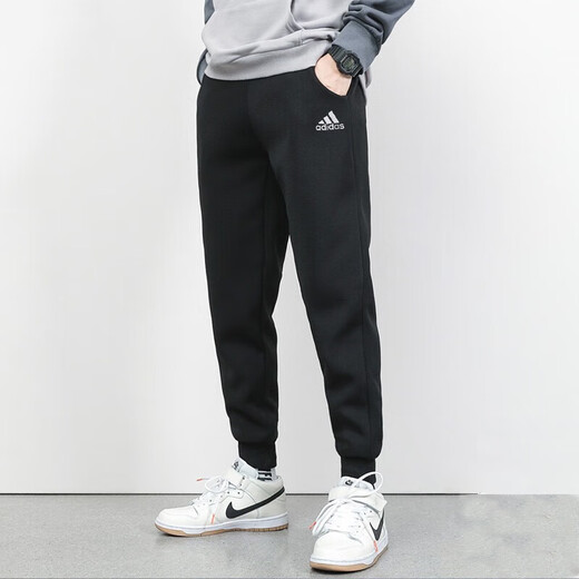 Adidas (adidas) traje deportivo para hombre 25 verano nuevo casual simple transpirable etiqueta pequeña camiseta de manga corta pantalones cerrados conjunto de dos piezas IC9282 + GK9226 M/175