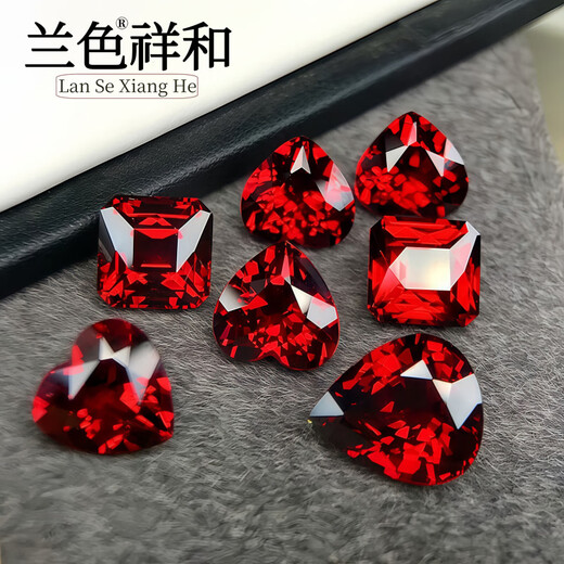 Blue Xianghe 2 pigeon blood red magnesium aluminum garnet oval heart-shaped square ring gemstone inlaid with 18K gold men's and women's ring pendant 3.15 carats 1#