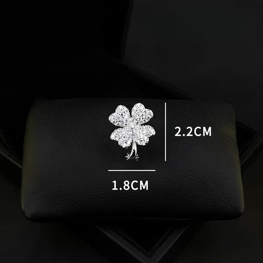 QUAMER zirconium exquisite four-leaf clover brooch men's and women's collar pin corsage clover pin suit sweater accessories bright silver