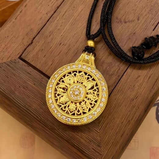 GRAYCEWODY Old Phoenix 999 gold gold-plated silver new auspicious eight-treasure compass necklace pendant diamond wool chain small fragrance rotating model eight-treasure compass with diamonds (single pendant