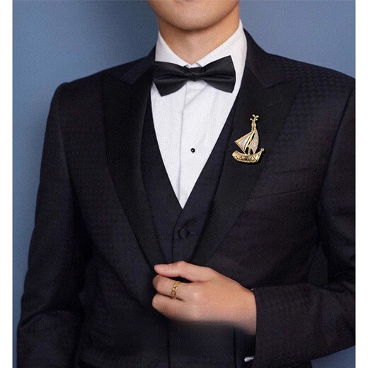 Shijun (SHIJUN) light luxury suit brooch men's high-end model smooth sailing shell sailboat style suit versatile corsage for friends and teachers A style shell sailboat + gift box