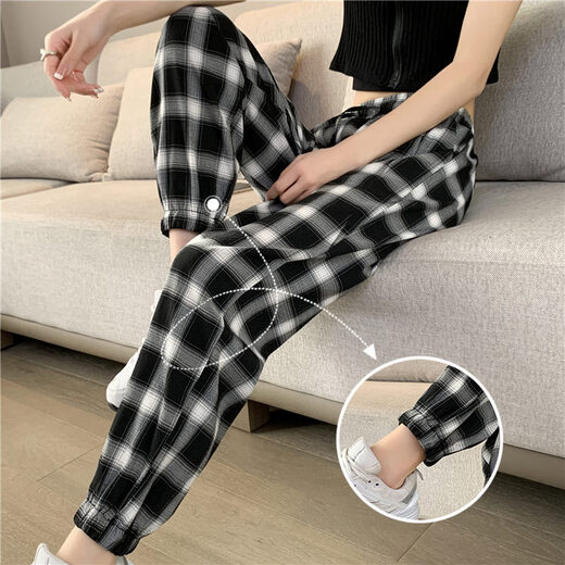 Banana Segel Ice Seide Plaid Sporthose für Frauen Sommer dünn 2025 Neue Sommer neun-knusprige Gelegenheitsfrauen Harun Karottenhose 9922 Schwarze geschnittene Hosen s s