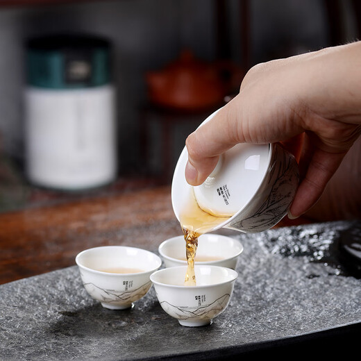 
1392 Tianchi Tea Industry Phoenix Dantong Tea [Inheritance] Duck Shit Xiang Milan Xiang Authentic Chaozhou Dancong Oolong Tea Gift Box Eight Immortals 125g*1 Can