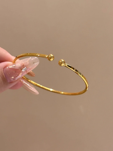 France's Michelle France Michelle Aperture Round Bead Bracelet 18K Gold Plain Circle Smooth Living Bracelet 18K Gold Bracelet Thin and Elegant