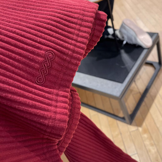 Nike (NIKE) jacket women's spring and autumn V-neck slim fish bone waist-hugging sportswear long T-shirt top HV8459-677 dark red XS