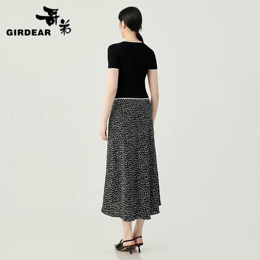 GIRDEAR women's clothing 2025 spring and summer new style fine pit strip contrasting color peach heart collar short sleeve ice silk sweater women 138005 black L (4 sizes)
